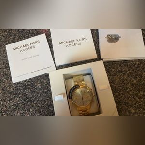 MICHAEL KORS SMART WATCH